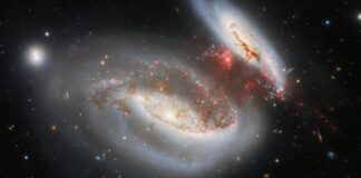Colisión de ‘Galaxias Taffy’ produce un puente con material de formación estelar