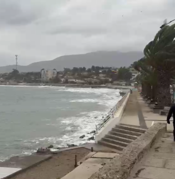 Sistema frontal deja primeras viviendas afectadas por inundaciones y cortes de energía en Los Vilos