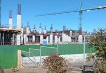 Protesta de trabajadores paraliza parcialmente obras del nuevo Hospital de Illapel por denuncia de sueldos impagos